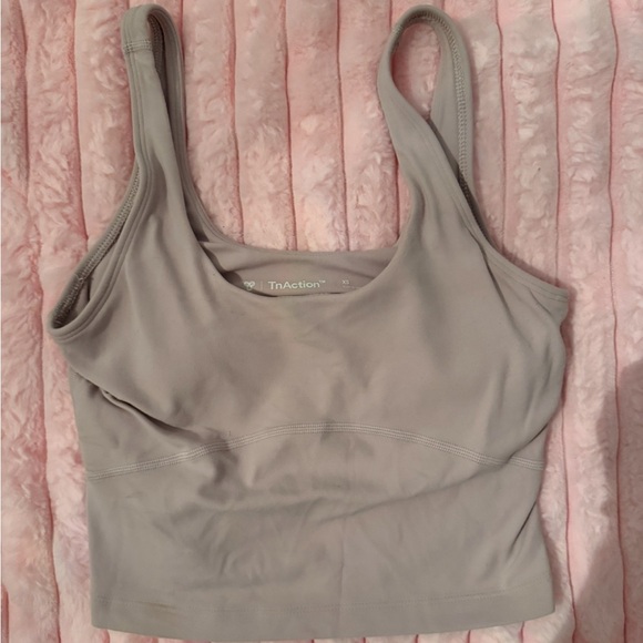 TNA xs workout top aritzia - Picture 1 of 4